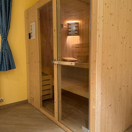Villa Zoe - Suite Con Sauna Margone  Екстериор снимка